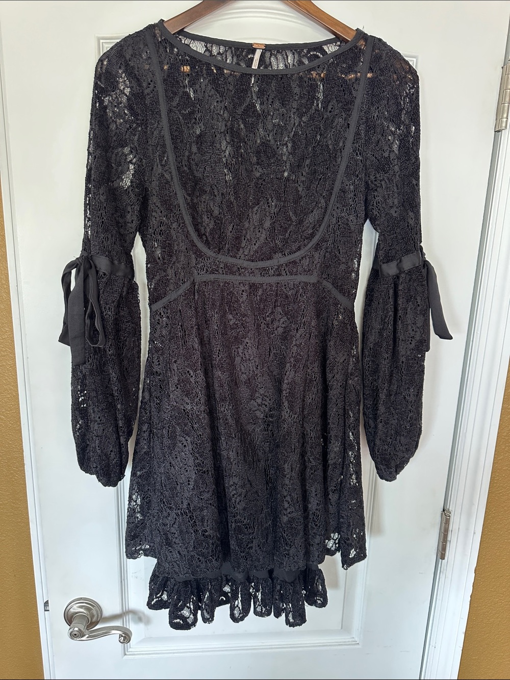 Free People Ruby Black Lace Gothic Punk Dress Balloon Sleeves W/Ties. Size XS